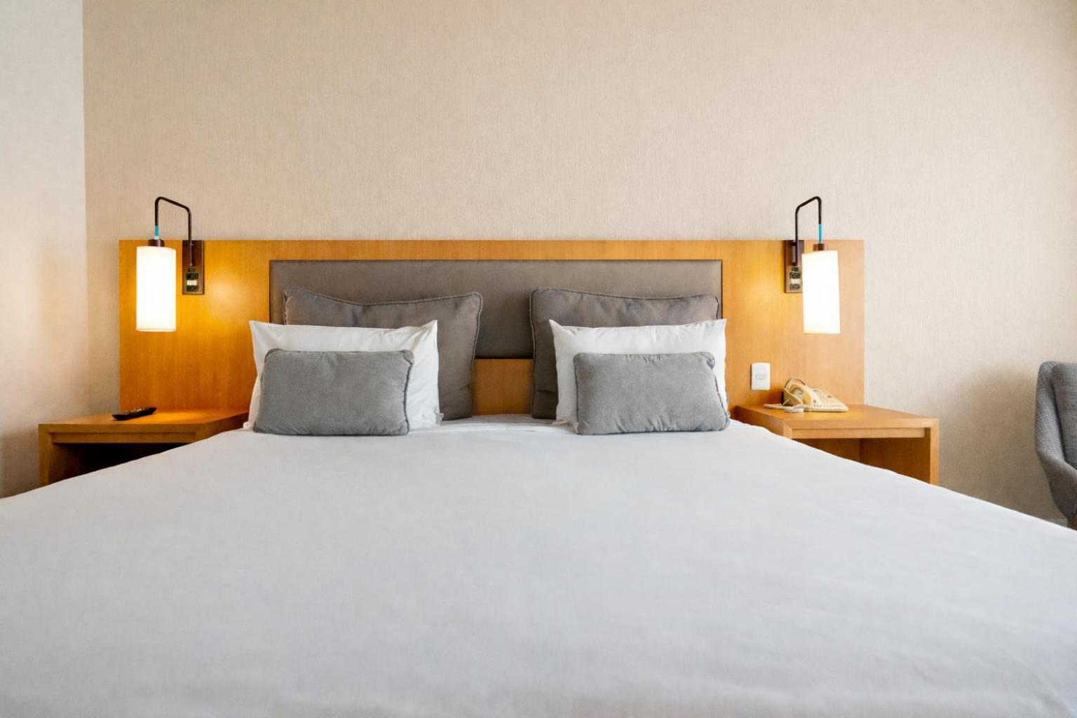 Quarto Duplo Standard com 1 Cama de Casal